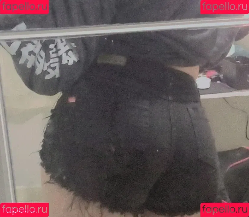 ayumii Onlyfans Photo Gallery 