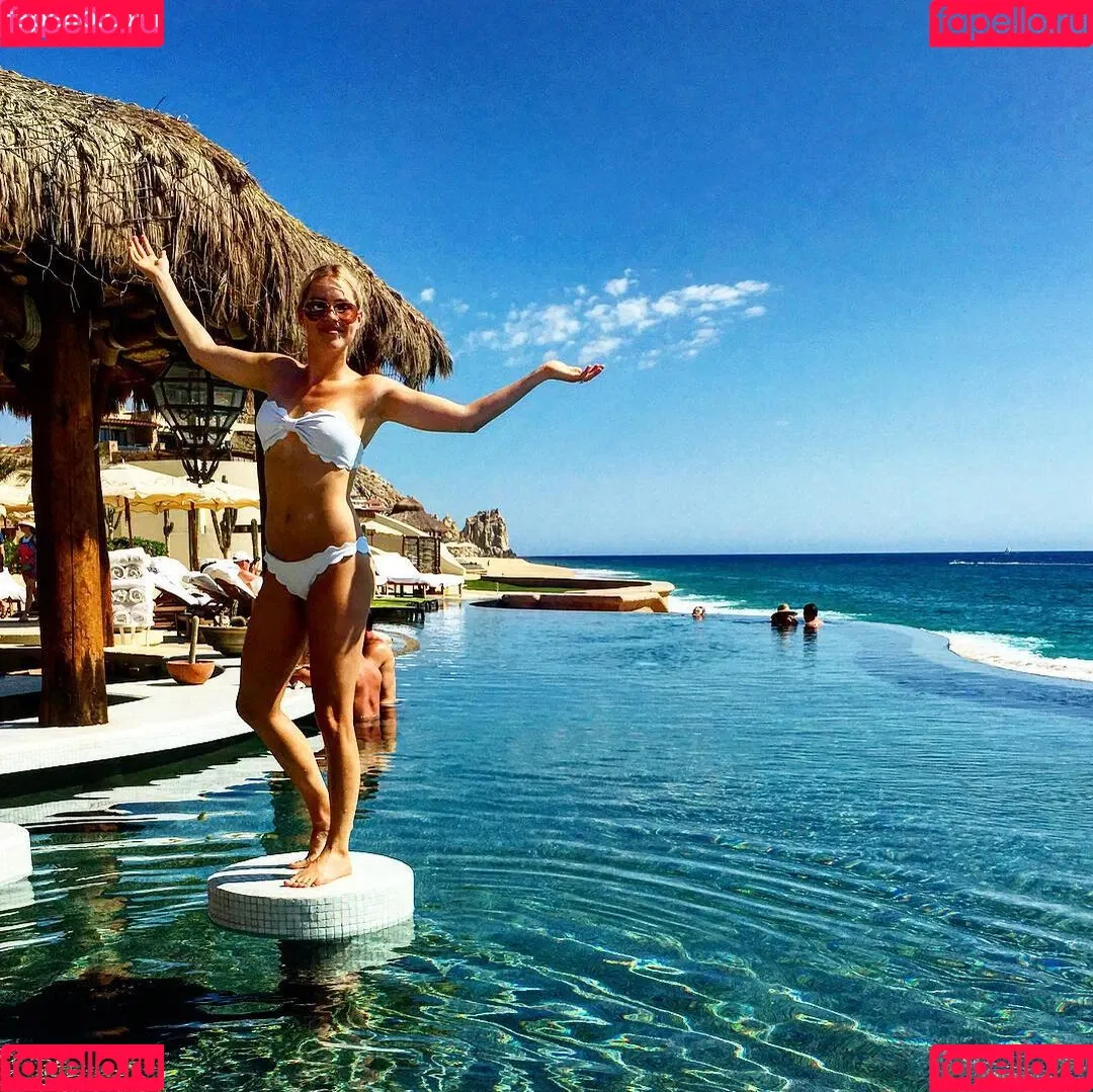 Claire Holt Onlyfans Photo Gallery 