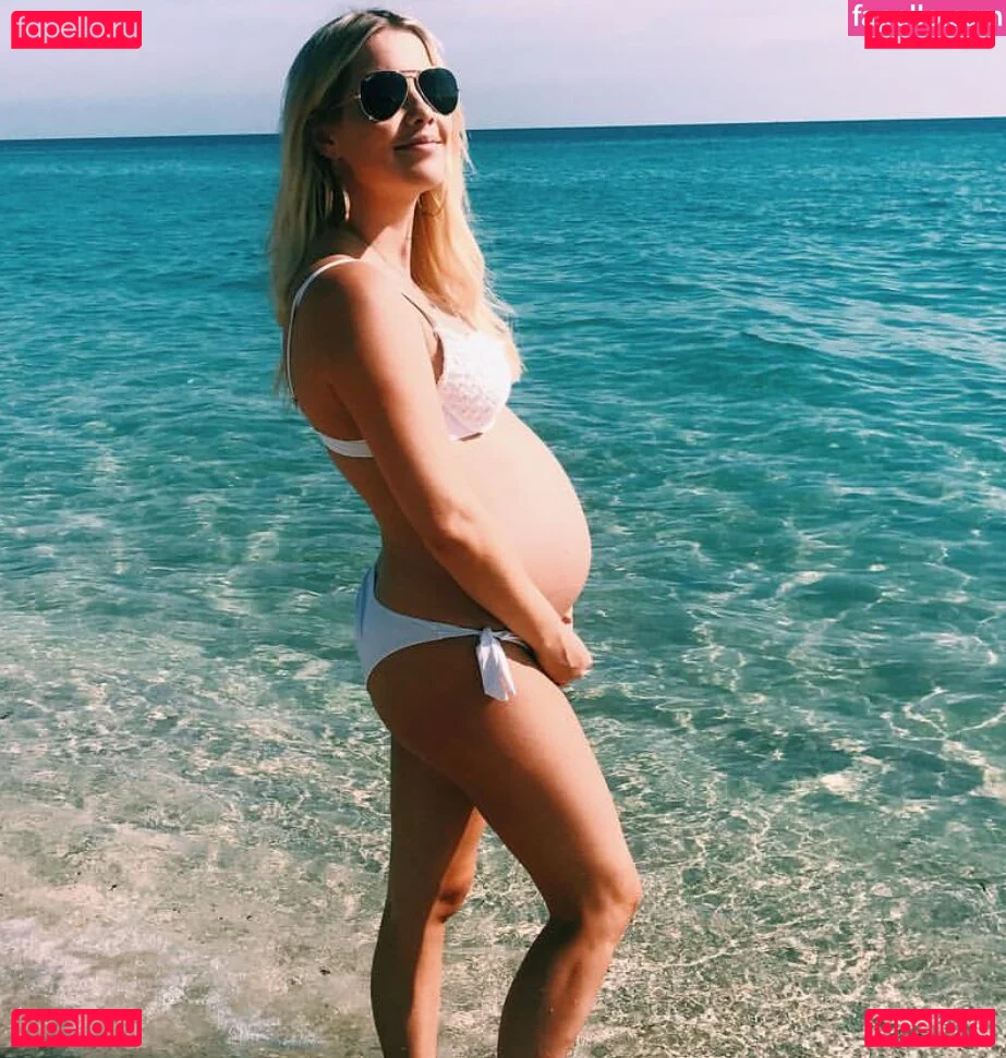 Claire Holt Onlyfans Photo Gallery 