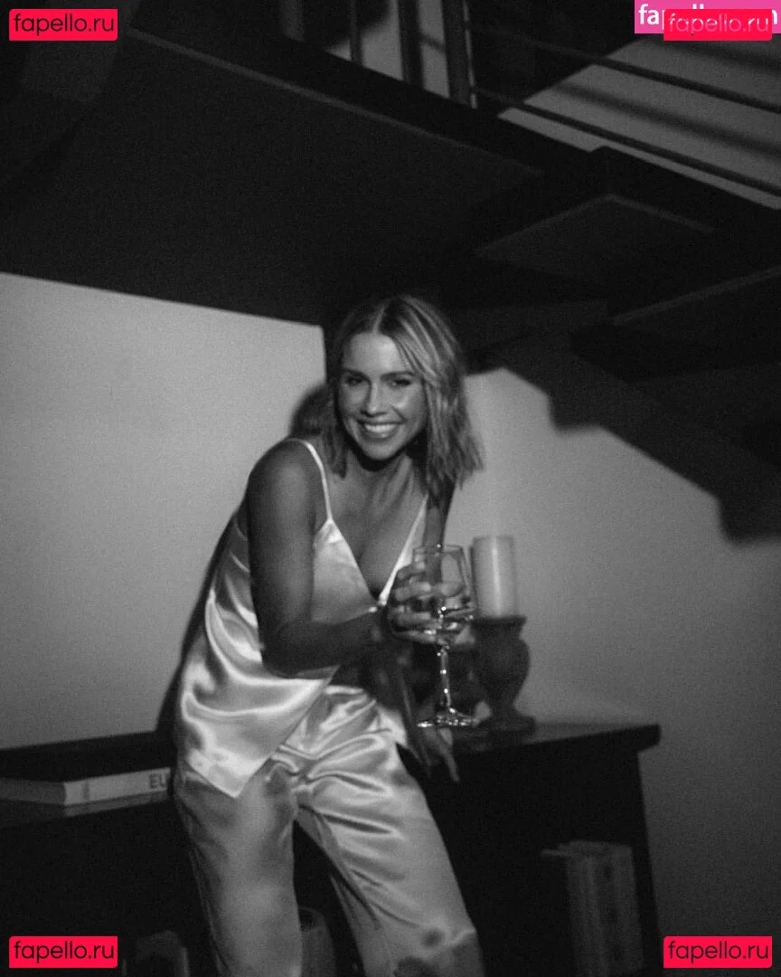 Claire Holt Onlyfans Photo Gallery 