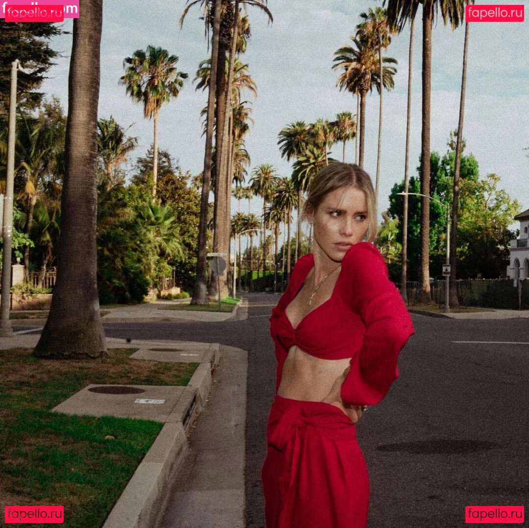 Claire Holt Onlyfans Photo Gallery 