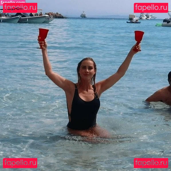 Claire Holt Onlyfans Photo Gallery 