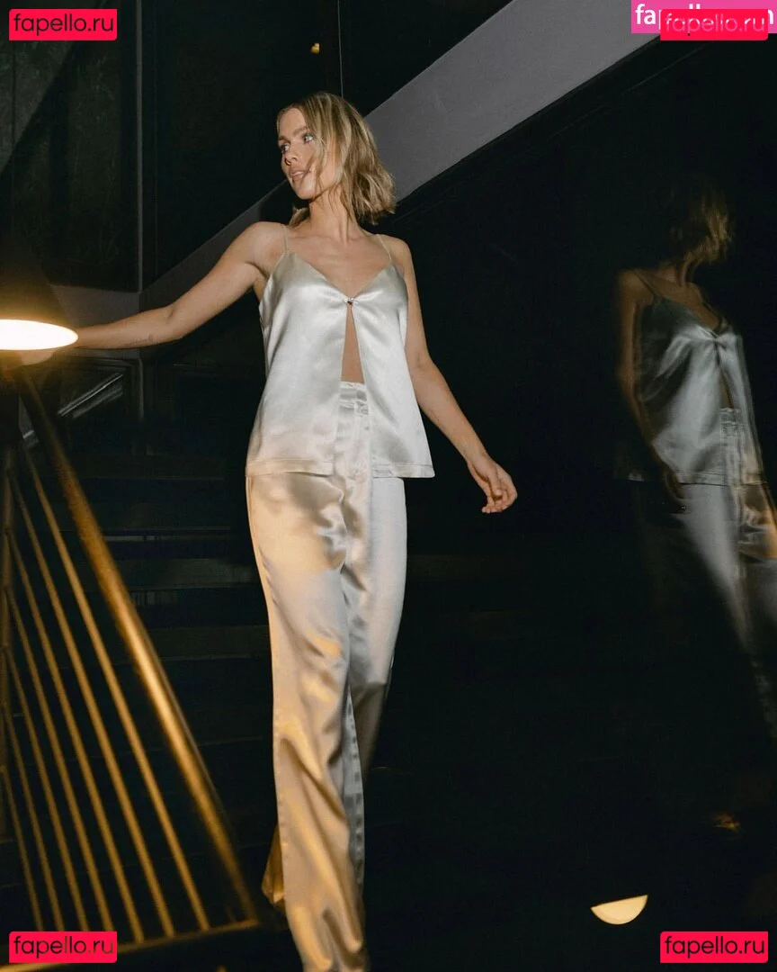 Claire Holt Onlyfans Photo Gallery 