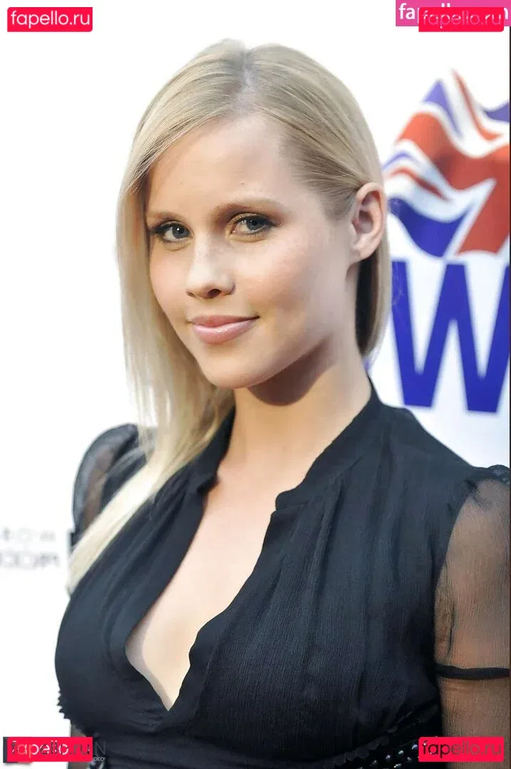 Claire Holt Onlyfans Photo Gallery 