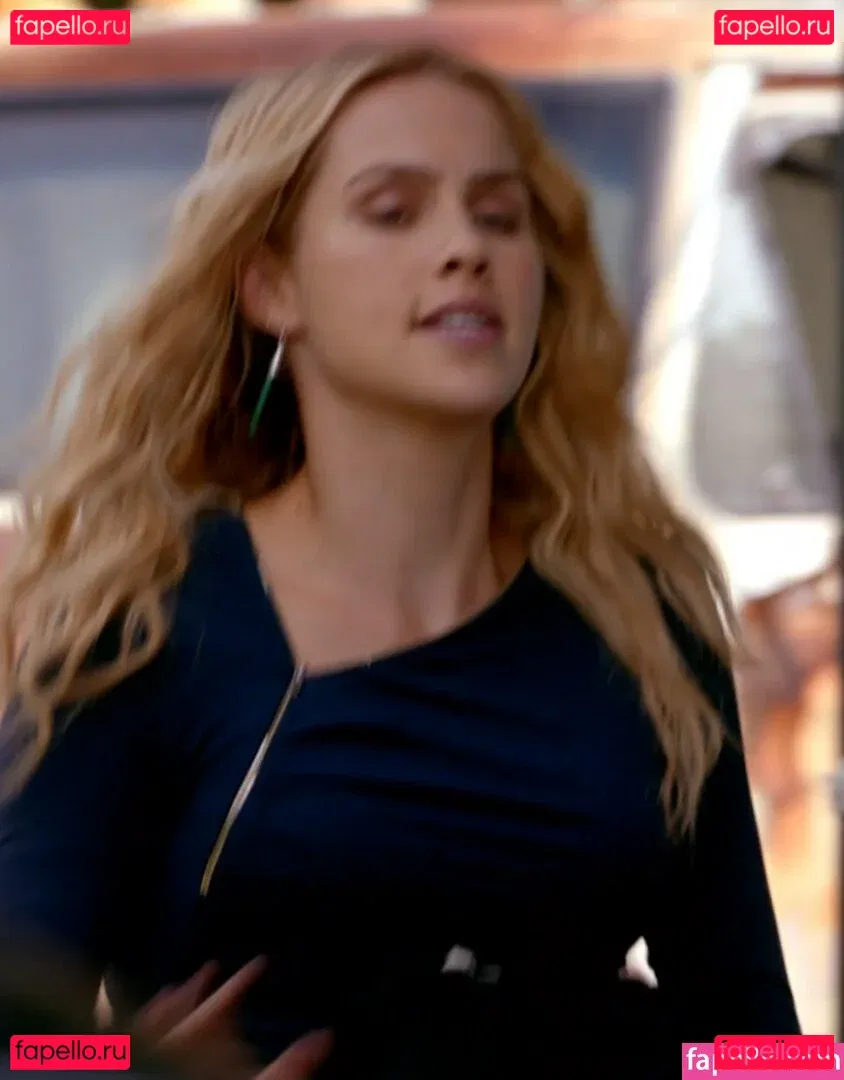 Claire Holt Onlyfans Photo Gallery 