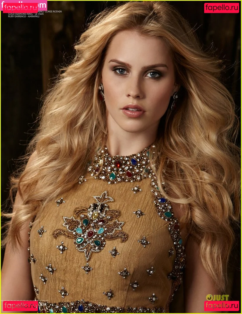 Claire Holt Onlyfans Photo Gallery 