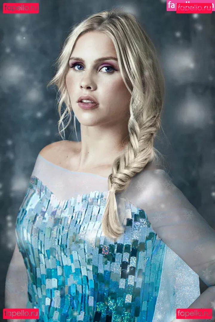 Claire Holt Onlyfans Photo Gallery 