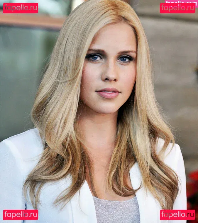 Claire Holt Onlyfans Photo Gallery 