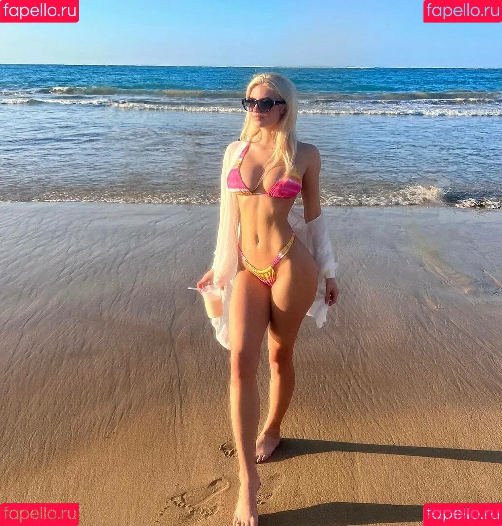 Hannah White Onlyfans Photo Gallery 
