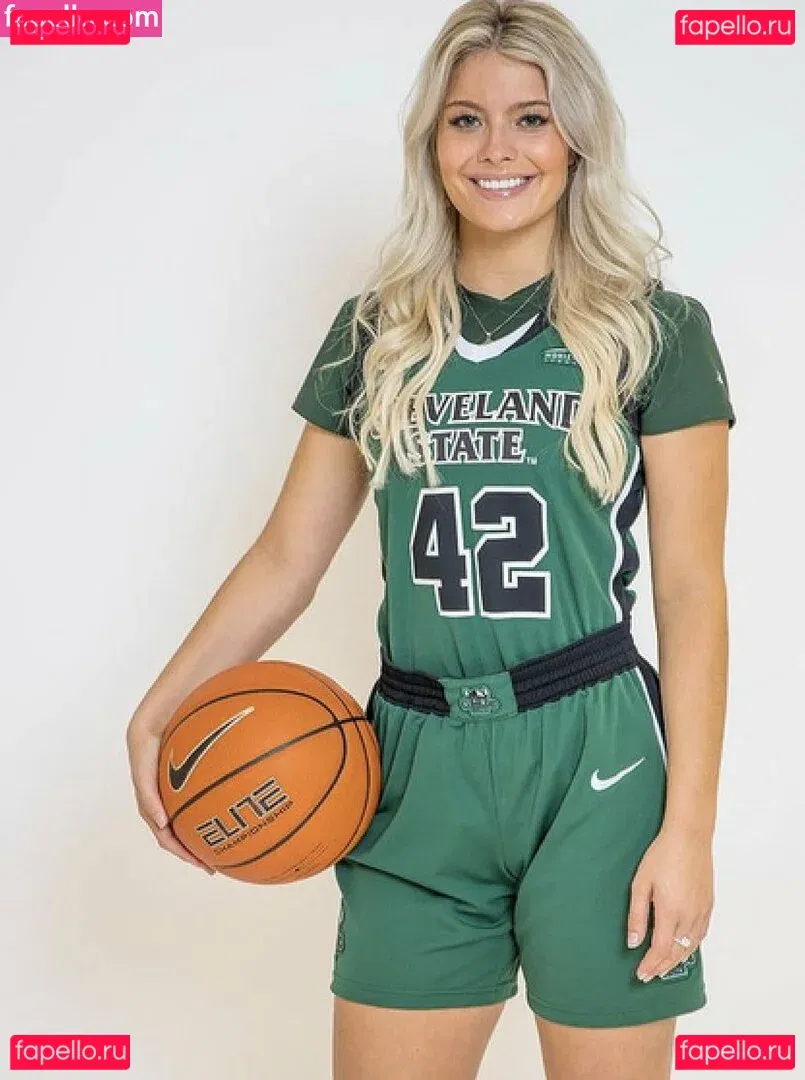 Hannah White Onlyfans Photo Gallery 