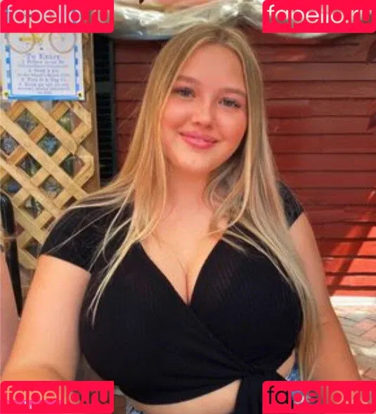 Peytn Onlyfans Photo Gallery 