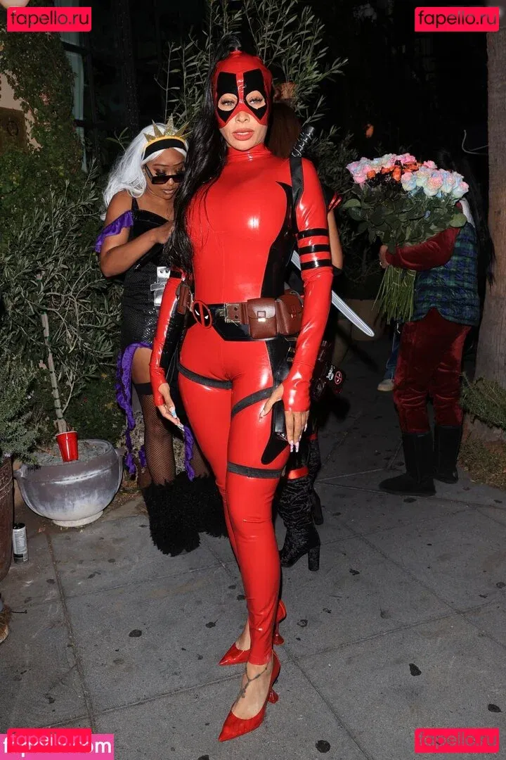 La La Anthony Onlyfans Photo Gallery 