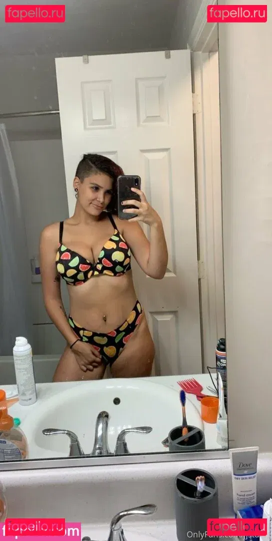 jjstarss Onlyfans Photo Gallery 