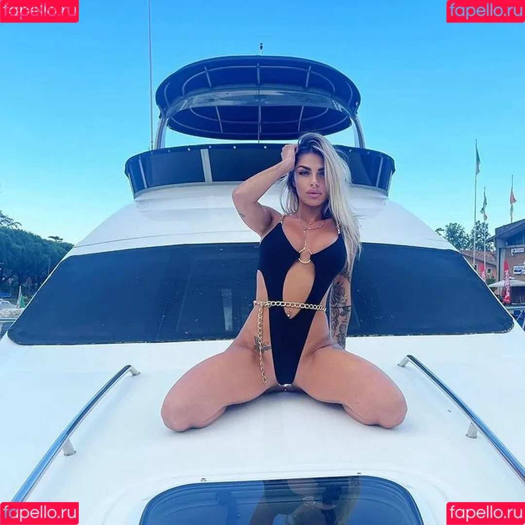 Brenda Gallo Onlyfans Photo Gallery 