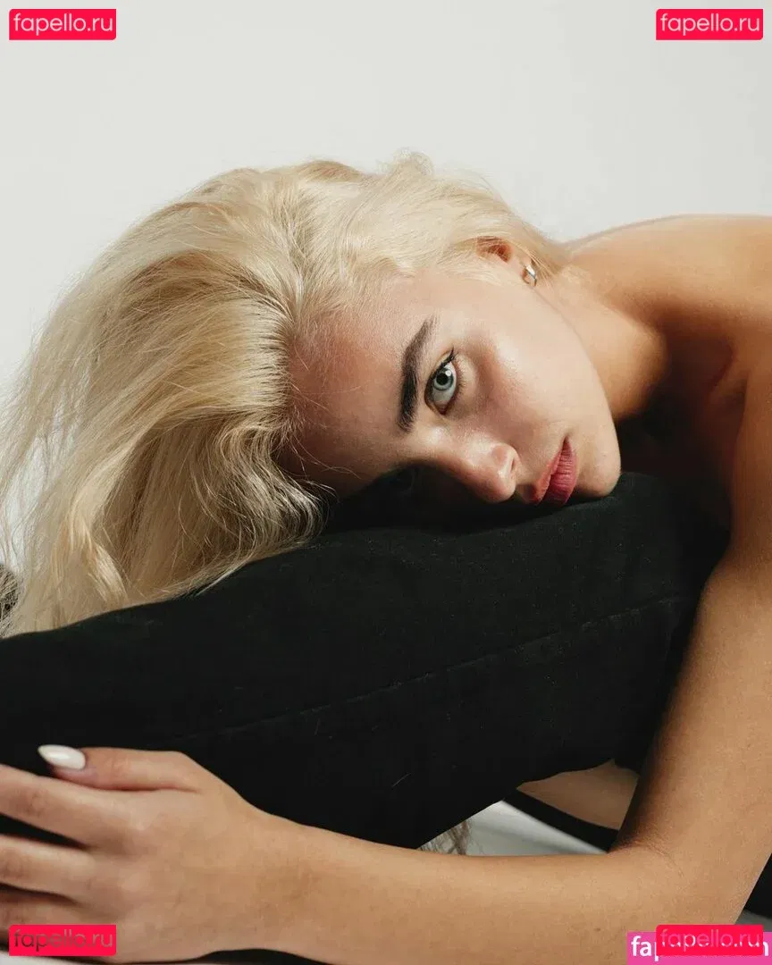 Emily Rinchita Onlyfans Photo Gallery 