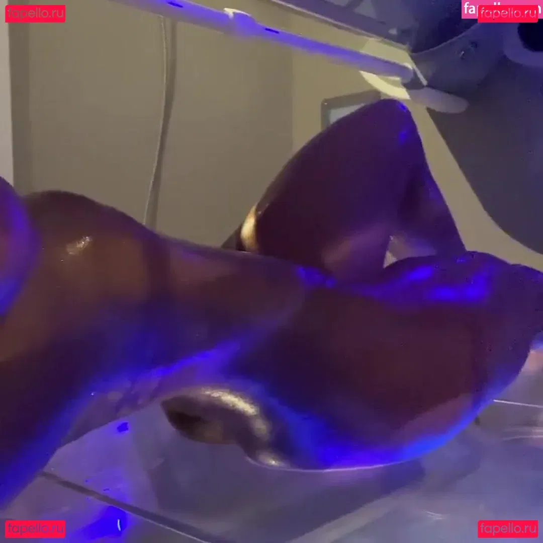 Corinaa_B Onlyfans Photo Gallery 