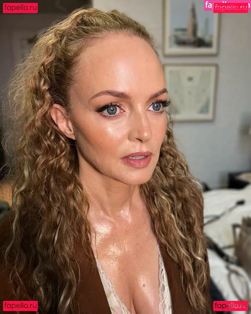 Heather Graham Onlyfans Photo Gallery 