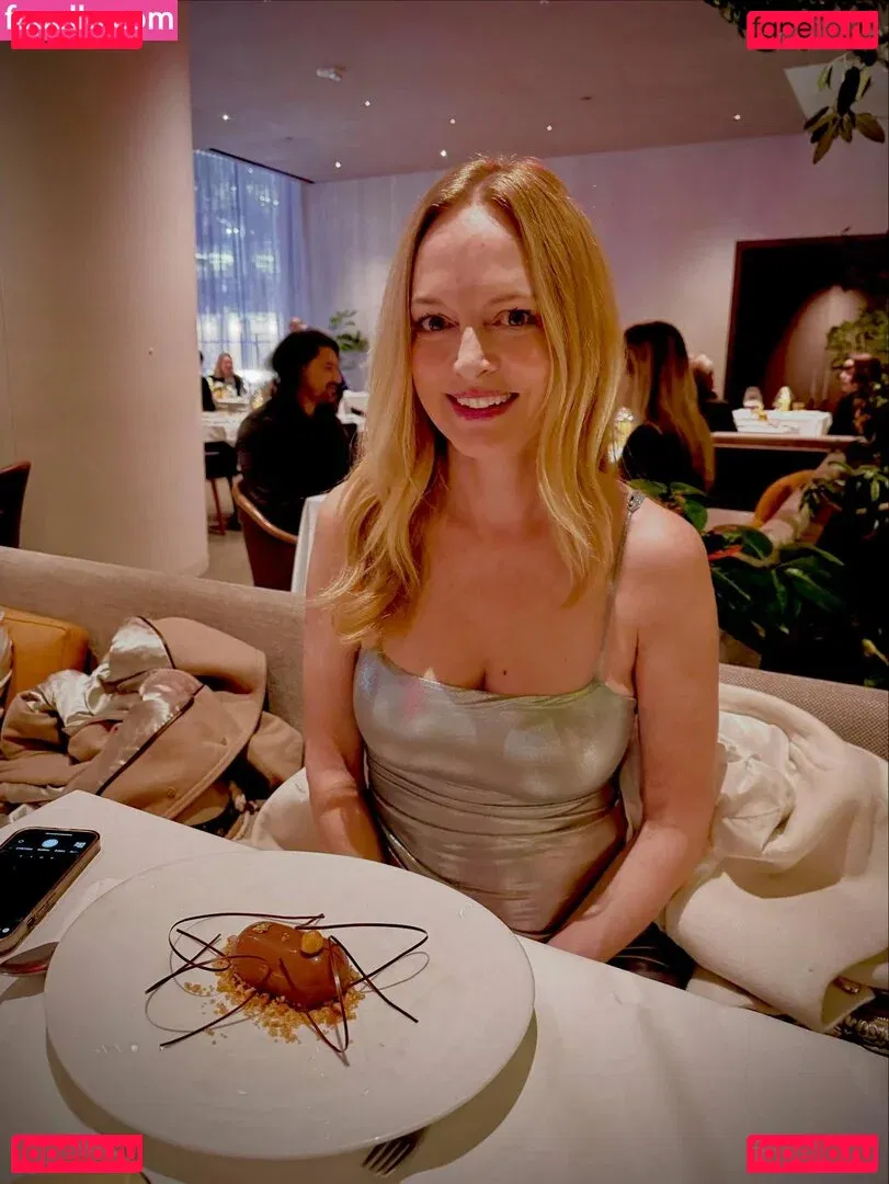 Heather Graham Onlyfans Photo Gallery 