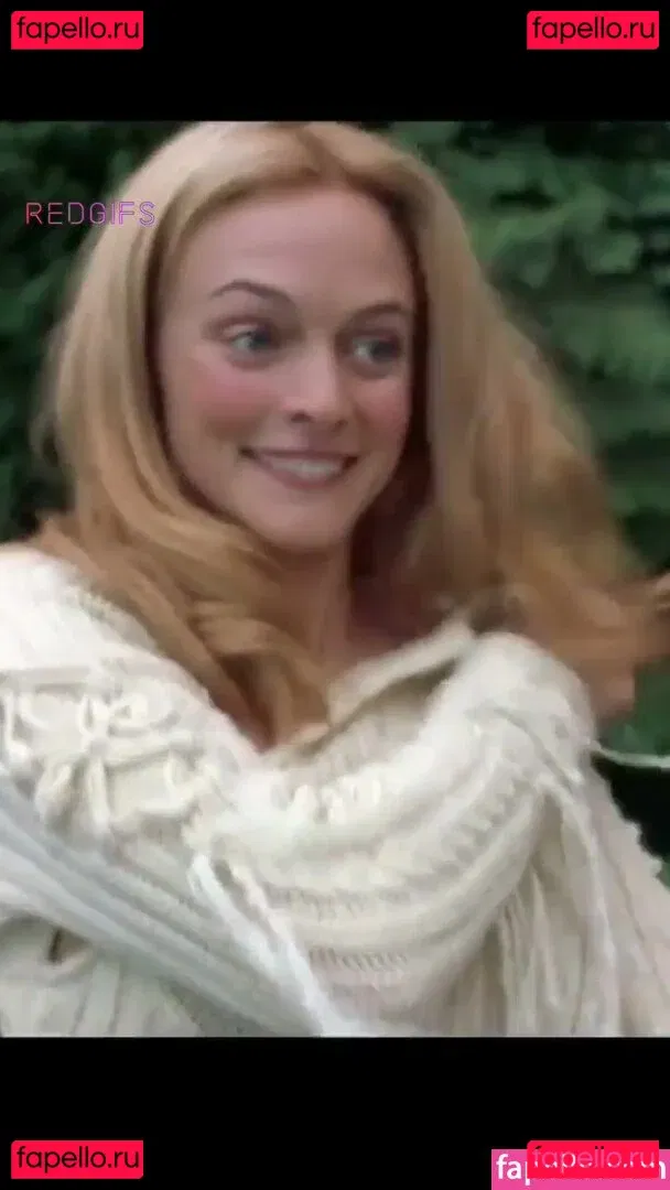 Heather Graham Onlyfans Photo Gallery 