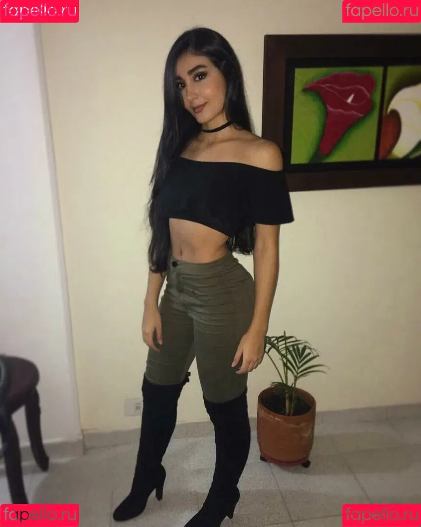 Sara Lievano Onlyfans Photo Gallery 