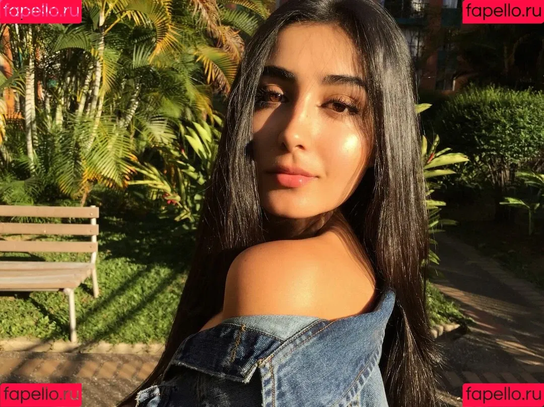 Sara Lievano Onlyfans Photo Gallery 