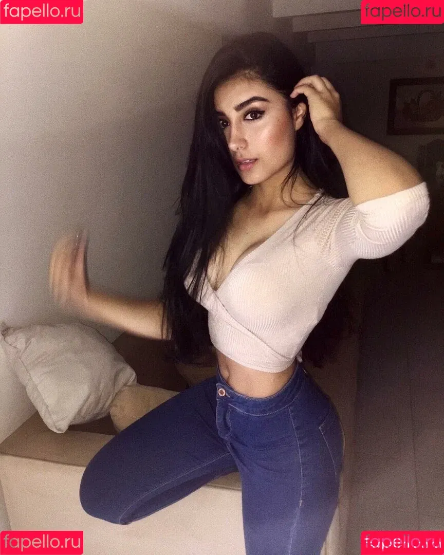 Sara Lievano Onlyfans Photo Gallery 