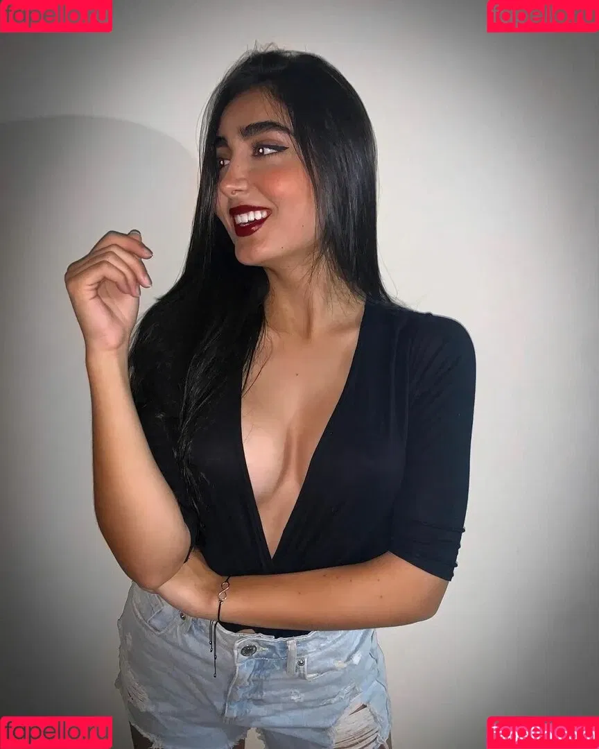 Sara Lievano Onlyfans Photo Gallery 