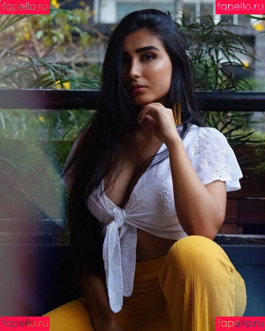 Sara Lievano Onlyfans Photo Gallery 