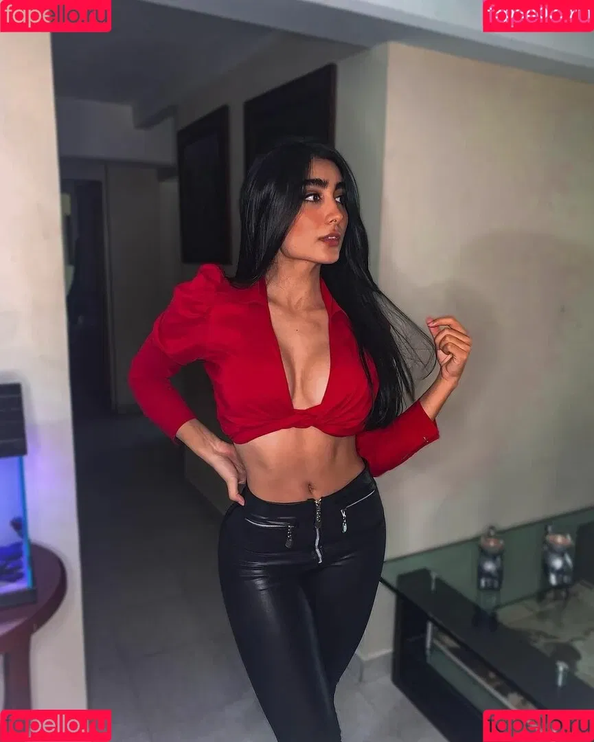 Sara Lievano Onlyfans Photo Gallery 