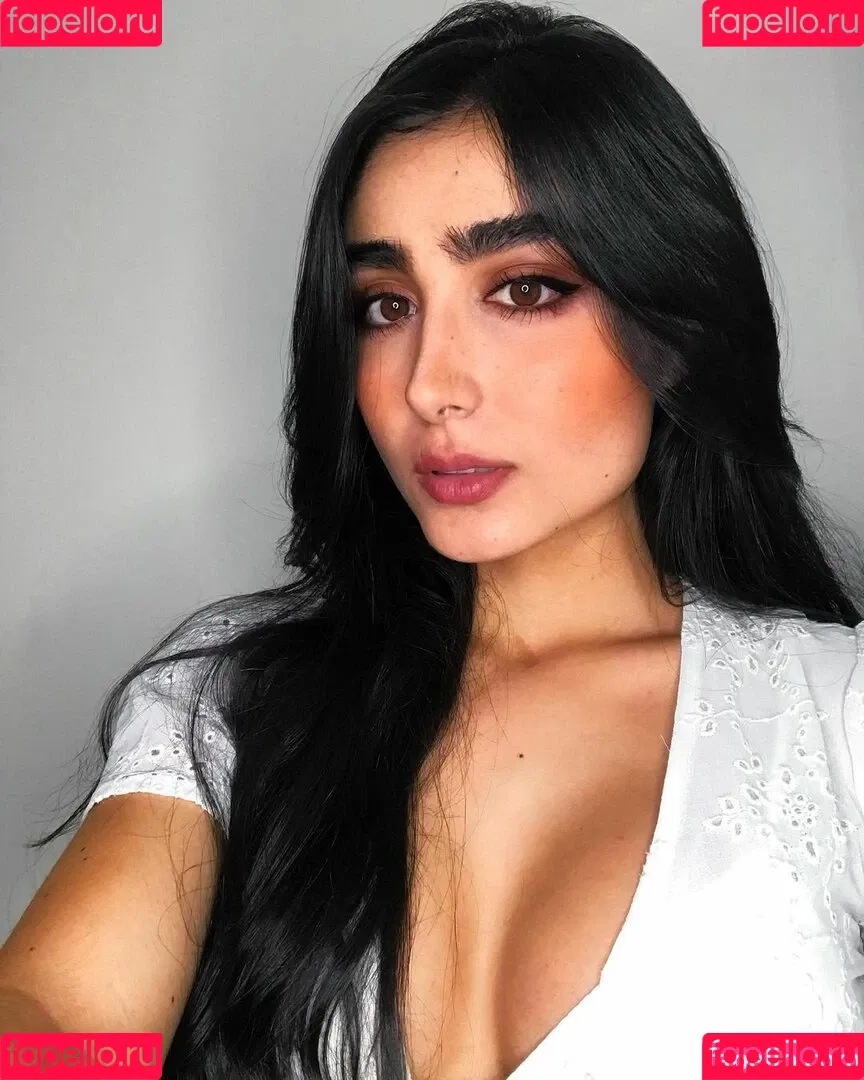 Sara Lievano Onlyfans Photo Gallery 