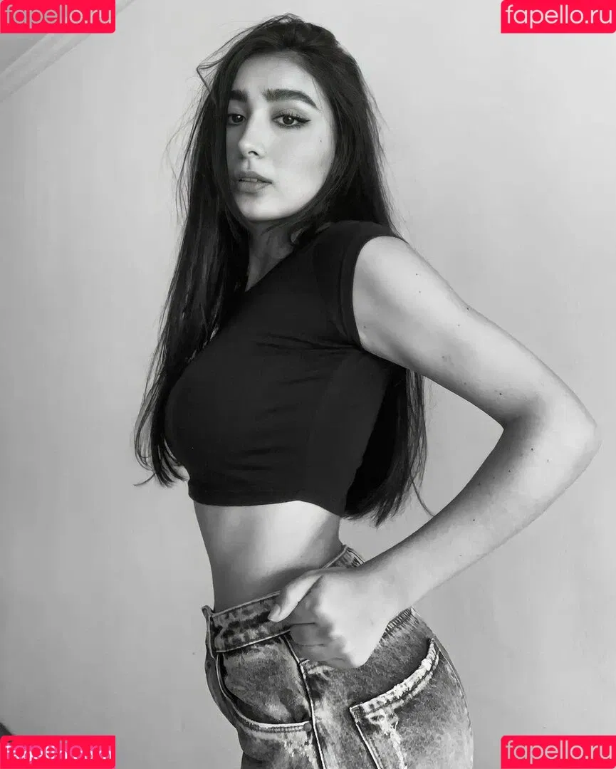 Sara Lievano Onlyfans Photo Gallery 
