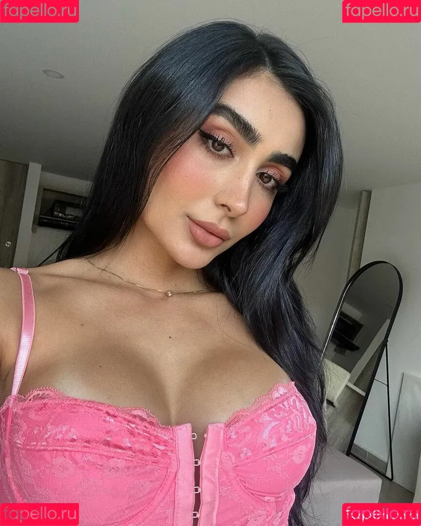 Sara Lievano Onlyfans Photo Gallery 