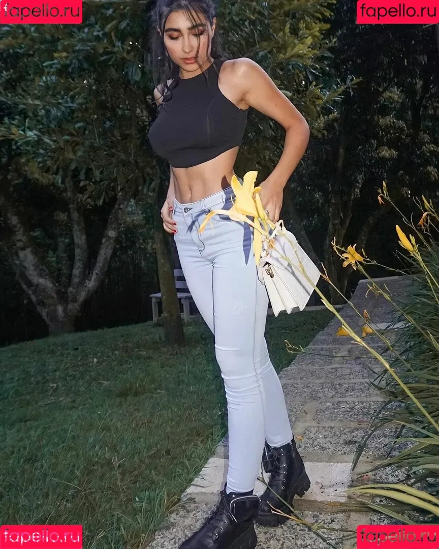 Sara Lievano Onlyfans Photo Gallery 