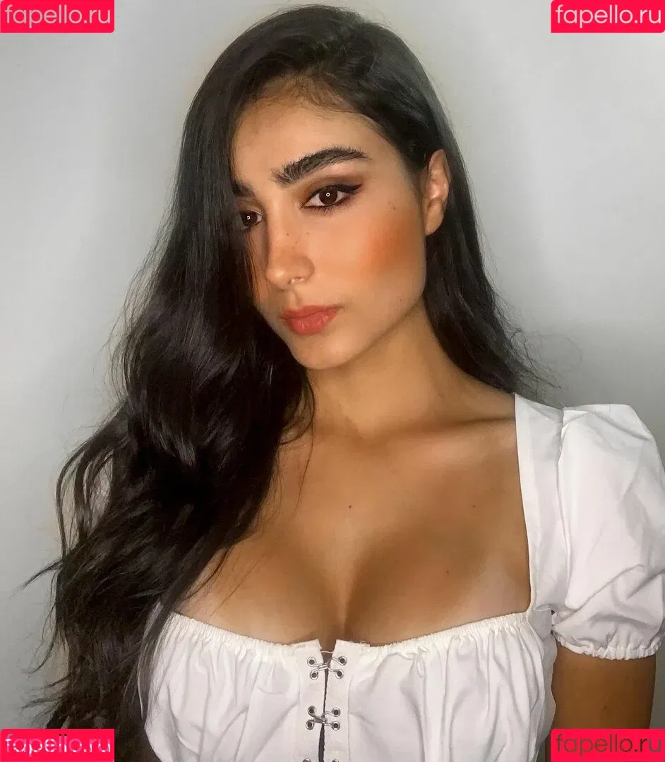 Sara Lievano Onlyfans Photo Gallery 