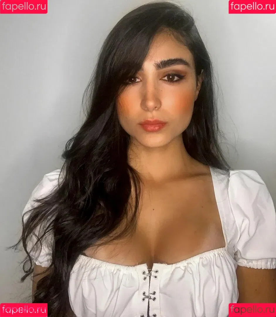 Sara Lievano Onlyfans Photo Gallery 