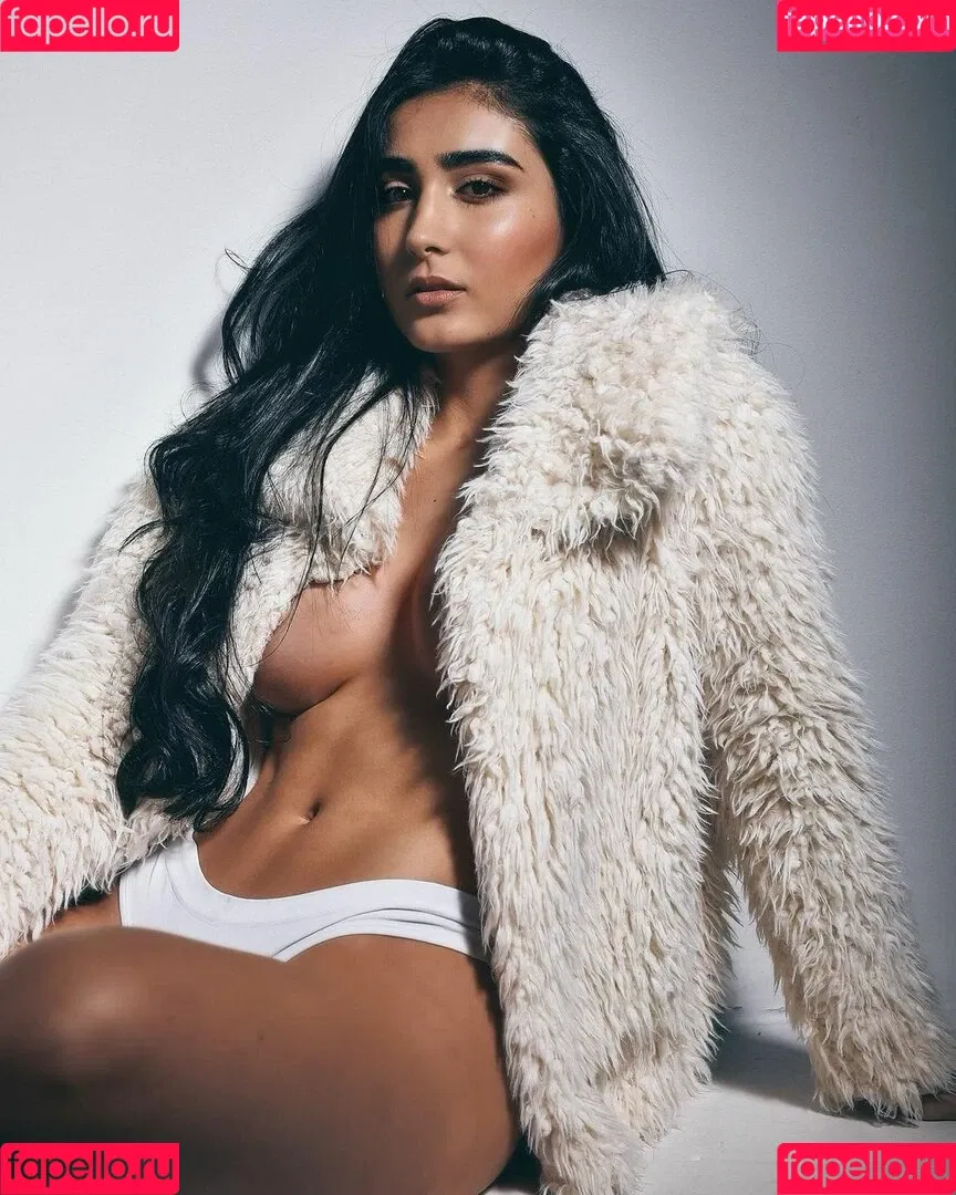 Sara Lievano Onlyfans Photo Gallery 