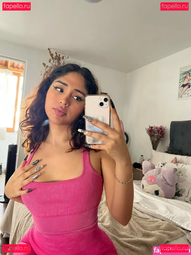 mademoisellegia Onlyfans Photo Gallery 