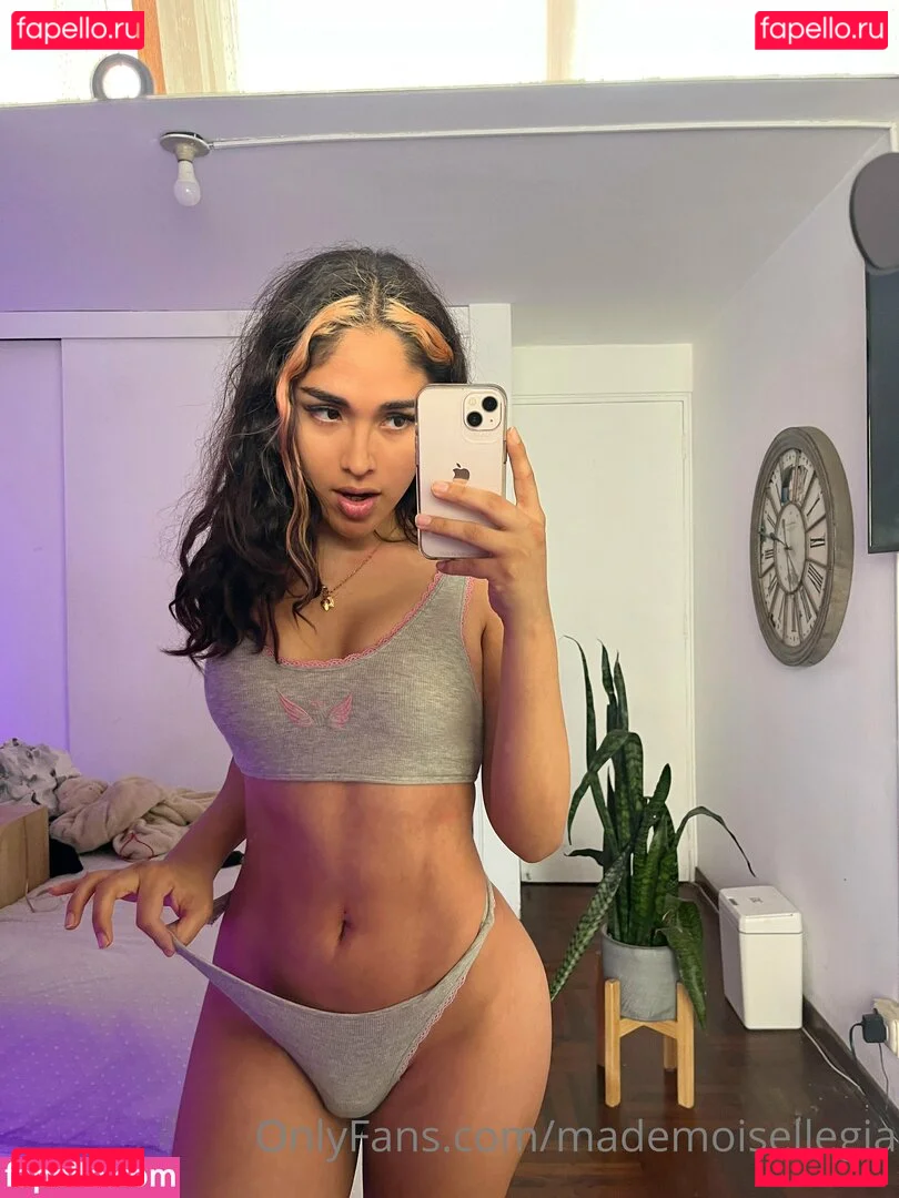 mademoisellegia Onlyfans Photo Gallery 