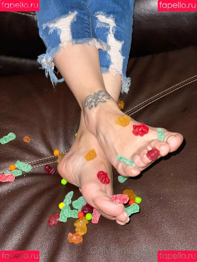 tianataylortoes Onlyfans Photo Gallery 