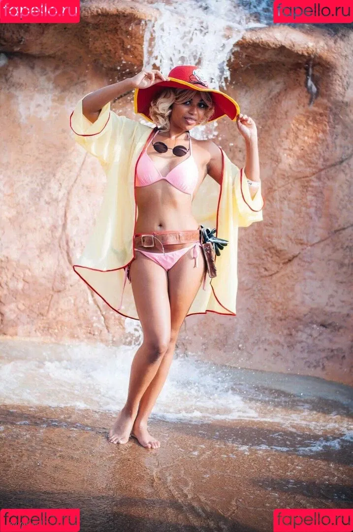 Mica Burton Onlyfans Photo Gallery 