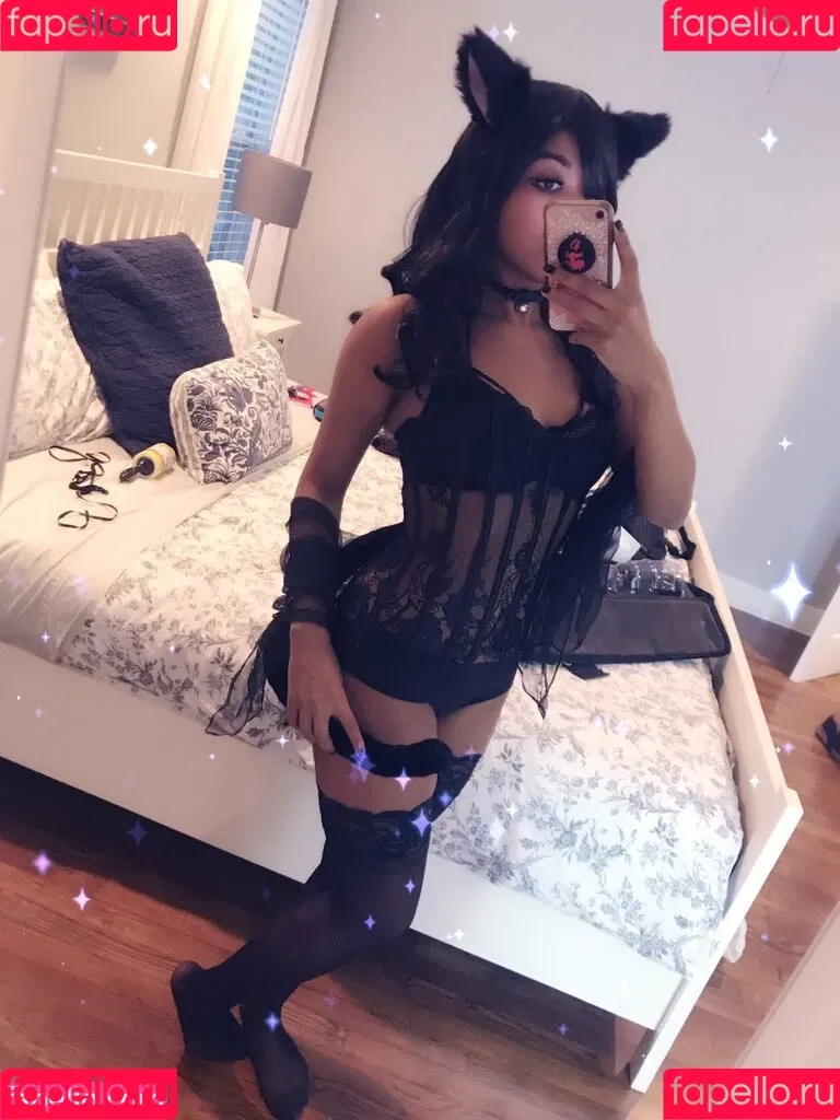 Mica Burton Onlyfans Photo Gallery 