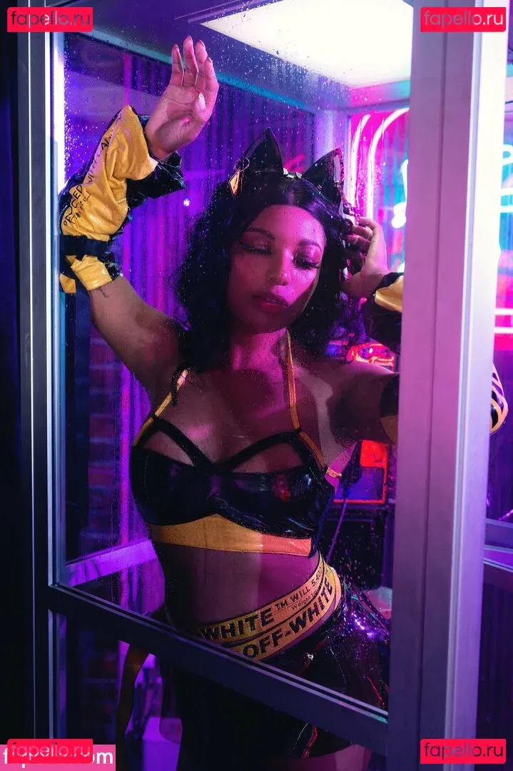 Mica Burton Onlyfans Photo Gallery 