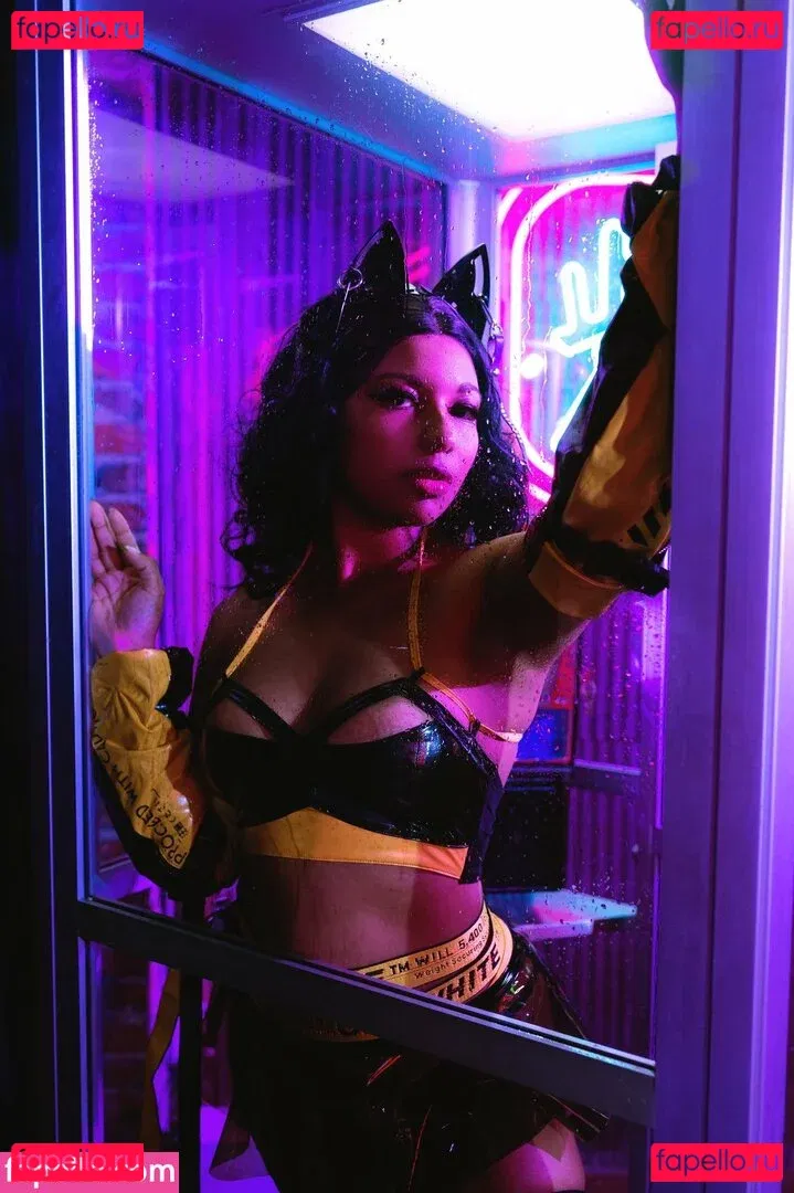 Mica Burton Onlyfans Photo Gallery 