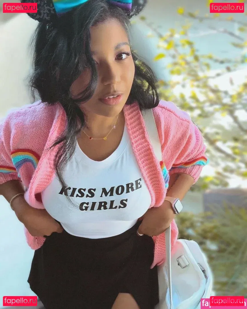 Mica Burton Onlyfans Photo Gallery 