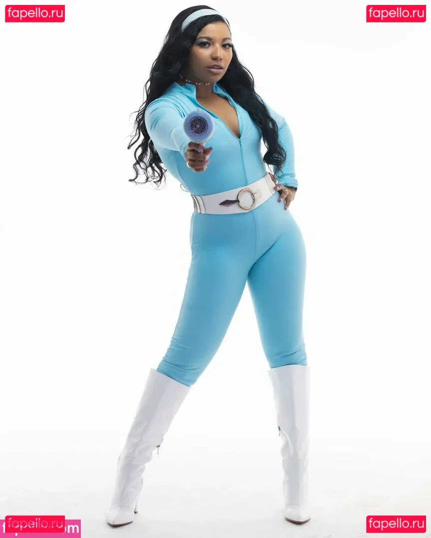 Mica Burton Onlyfans Photo Gallery 