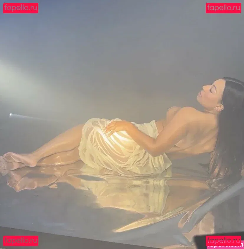 Mica Burton Onlyfans Photo Gallery 