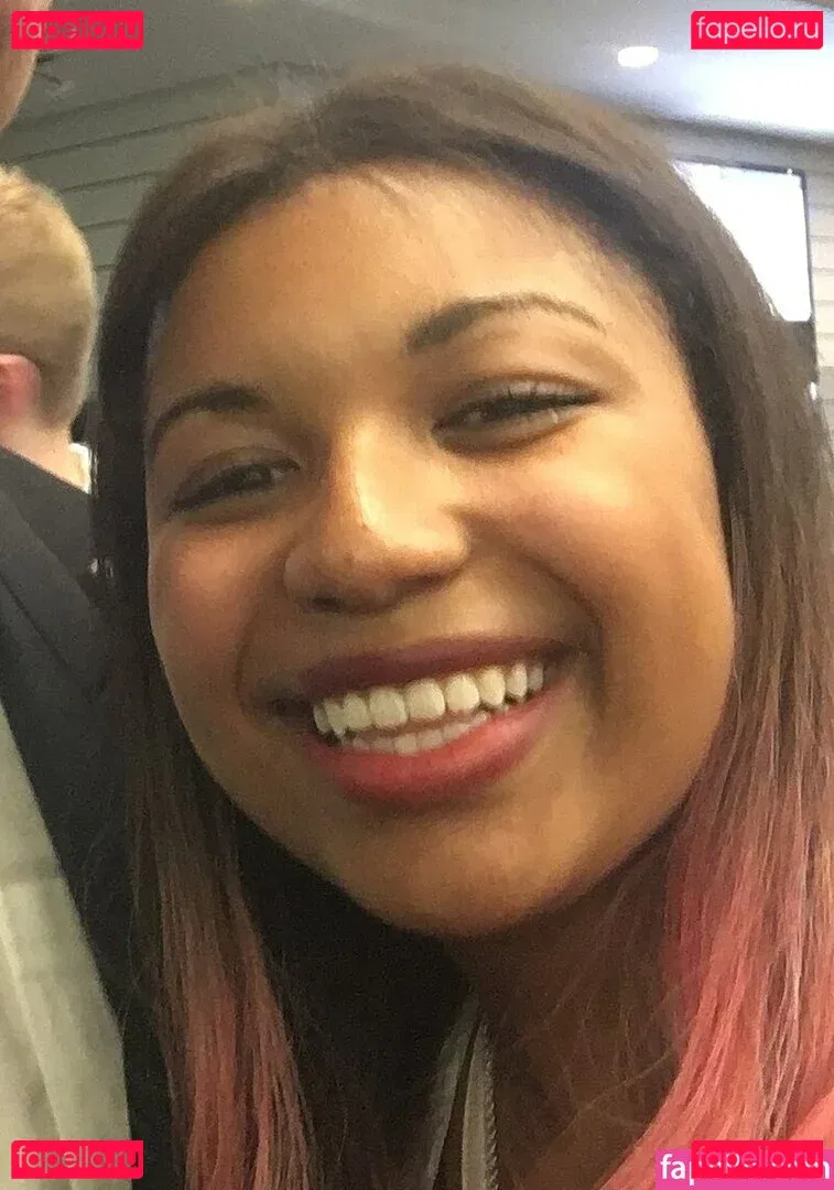 Mica Burton Onlyfans Photo Gallery 