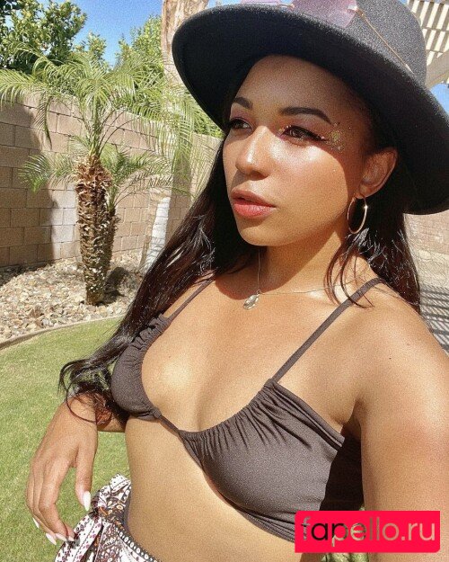 Mica Burton Nude Onlyfans Photo 20