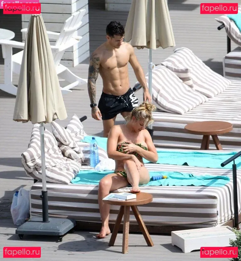 geeeena Onlyfans Photo Gallery 