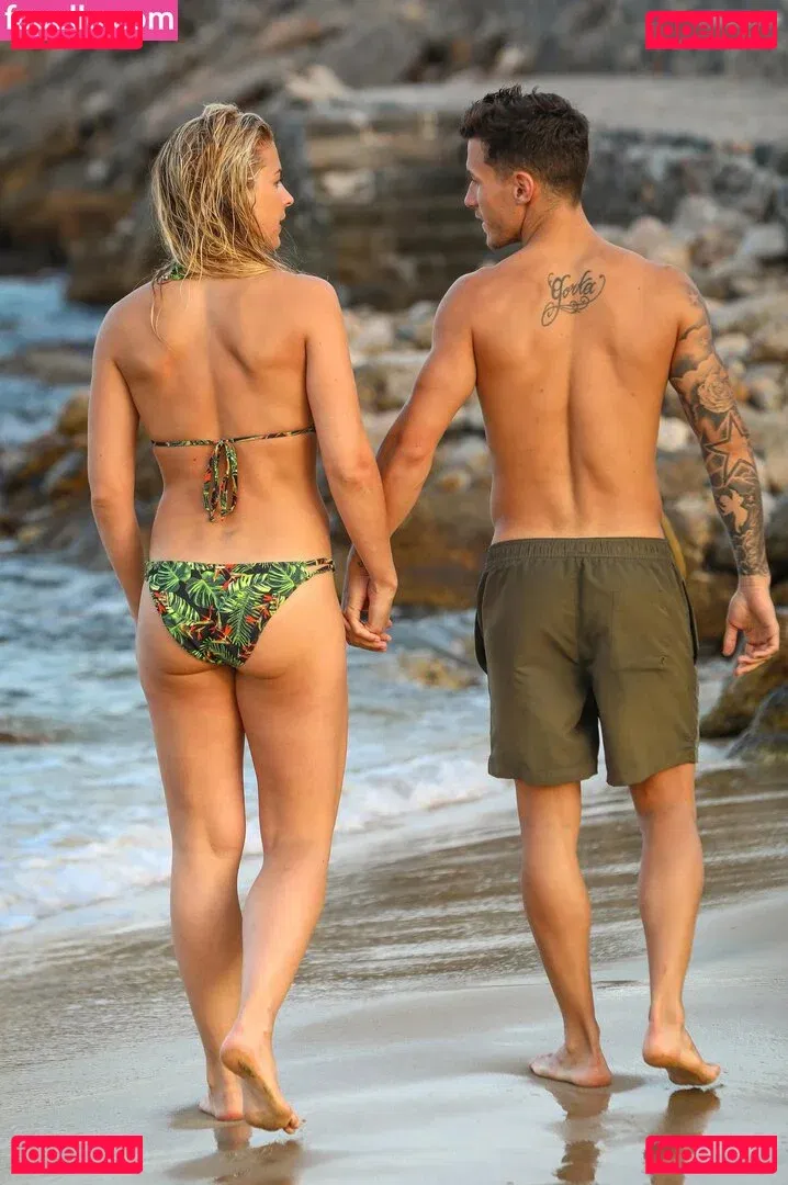 geeeena Onlyfans Photo Gallery 